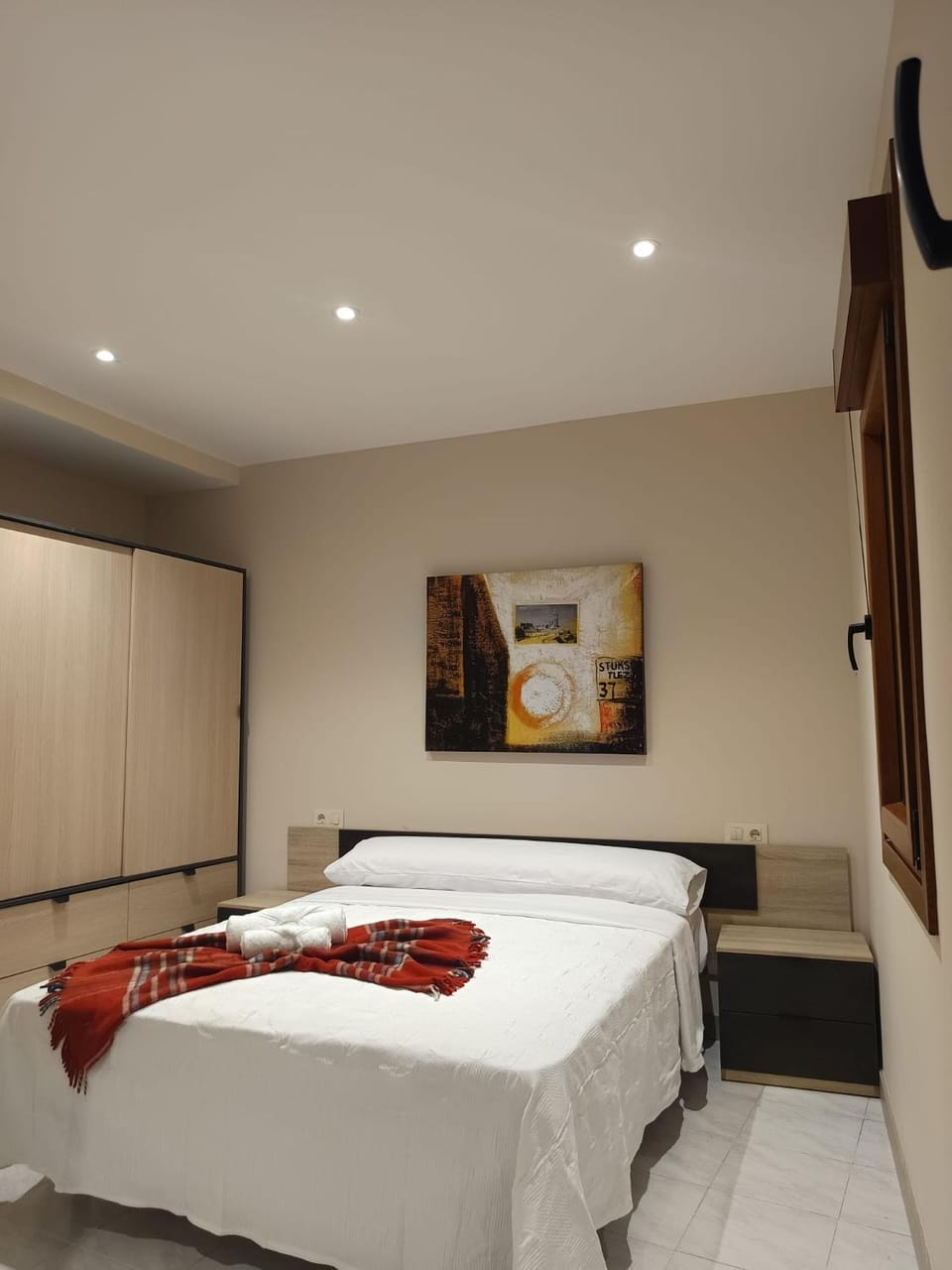 Bed, Bathroom, Bedroom