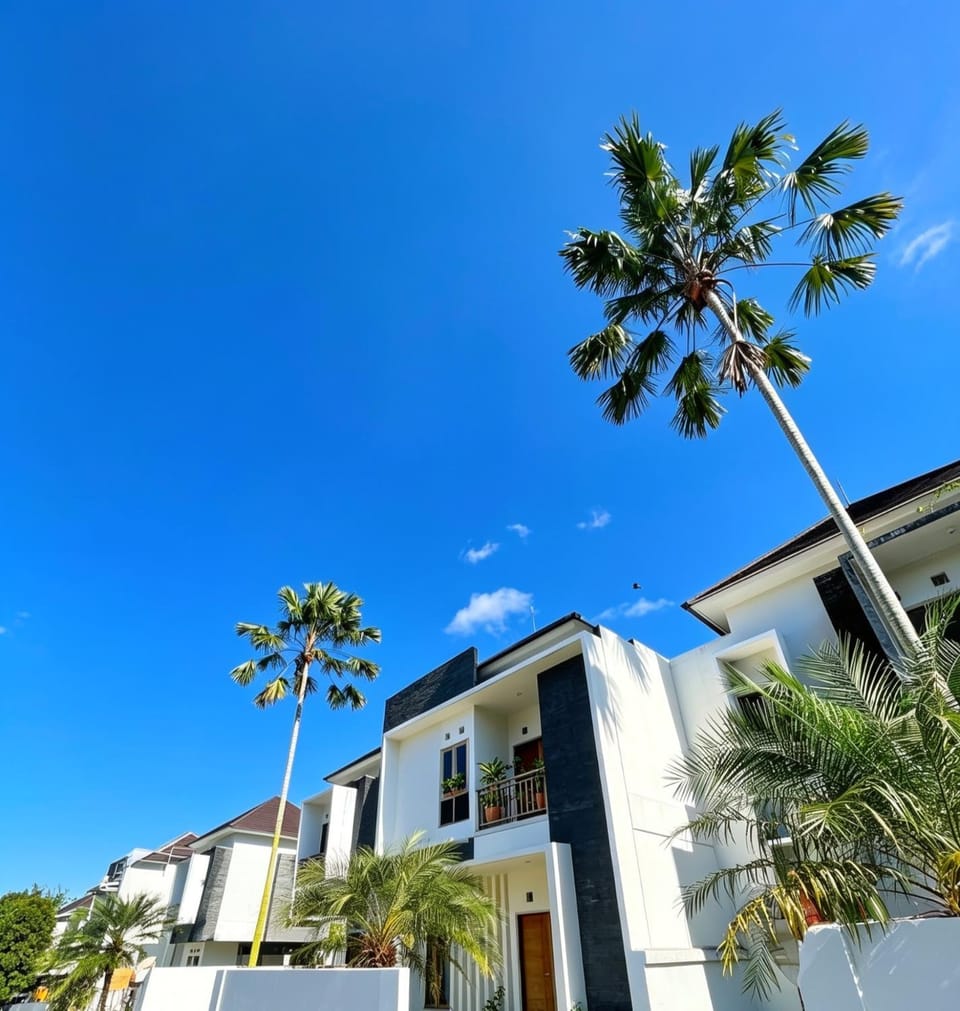 Property building, Street view