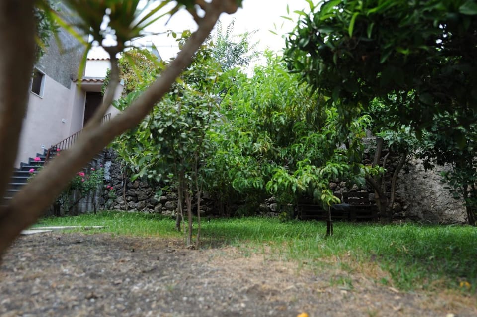 Manuaci B&B Bed and Breakfast in Acireale