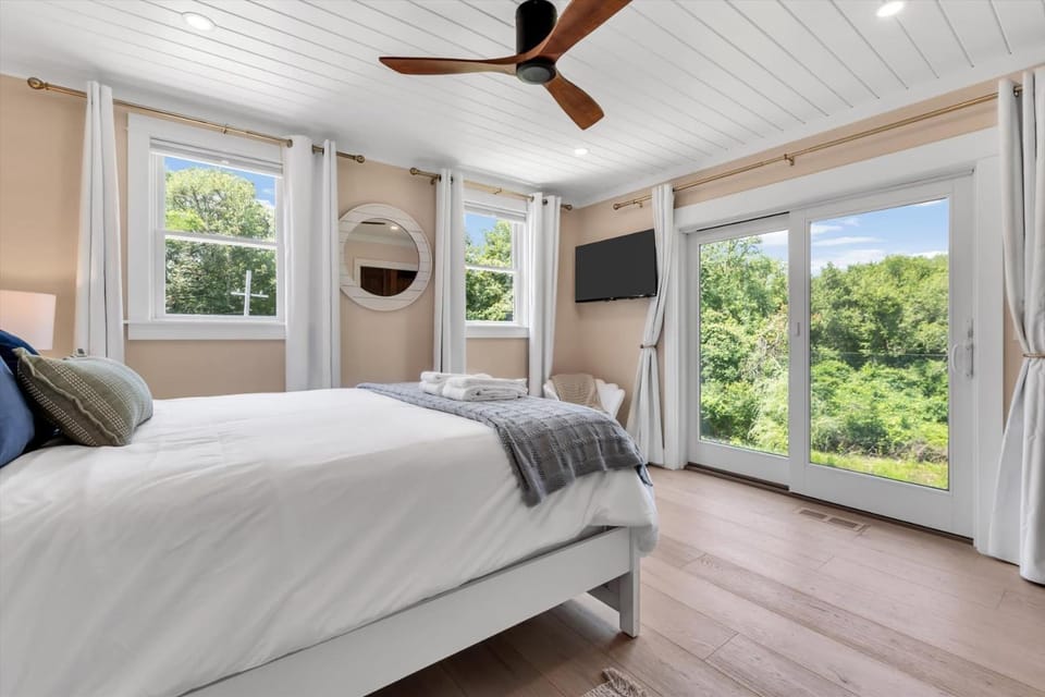 New Woodland Escape Walk To Beach and Bike Path 6 Sleeping Areas Kids Play Room Bird Watching Tower Garage Spacious Living Children's Amenities Covered 3rd Floor Patio Enjoy Wildlife House in Falmouth
