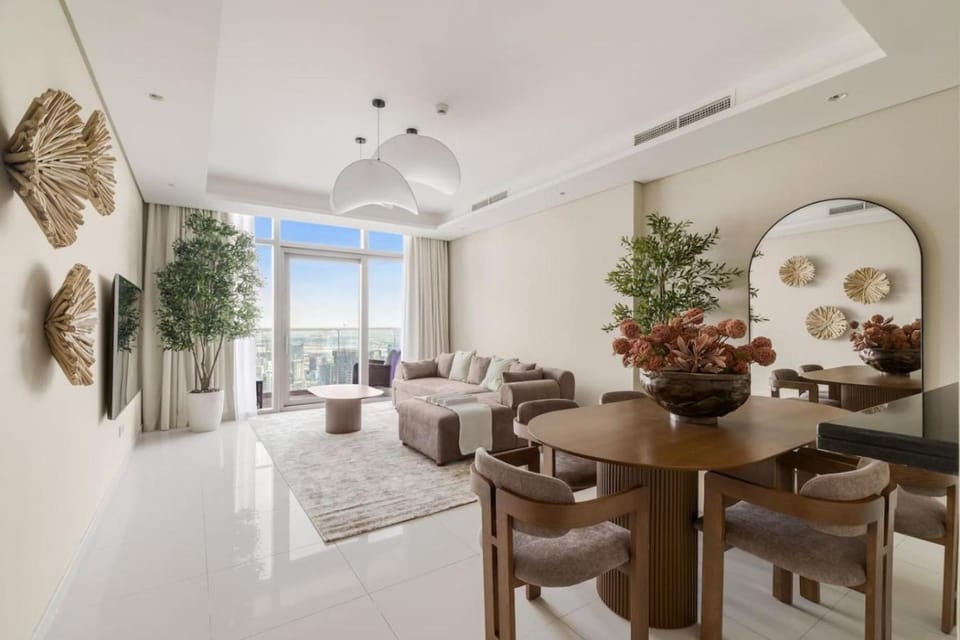 1-Bedroom Apartment with Burj Khalifa View and Infinity Pool - Downtown Dubai Apartment in Dubai