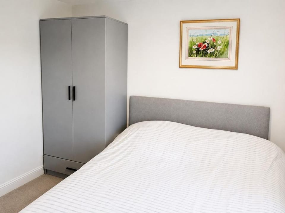 Comfortable 2 BDR in Montrose - Sleeps 4 - Parking Apartment in Scotland