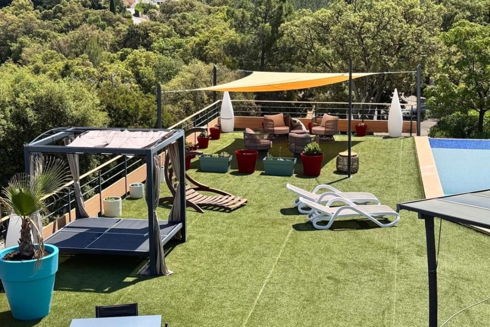 Balcony/Terrace, Swimming pool
