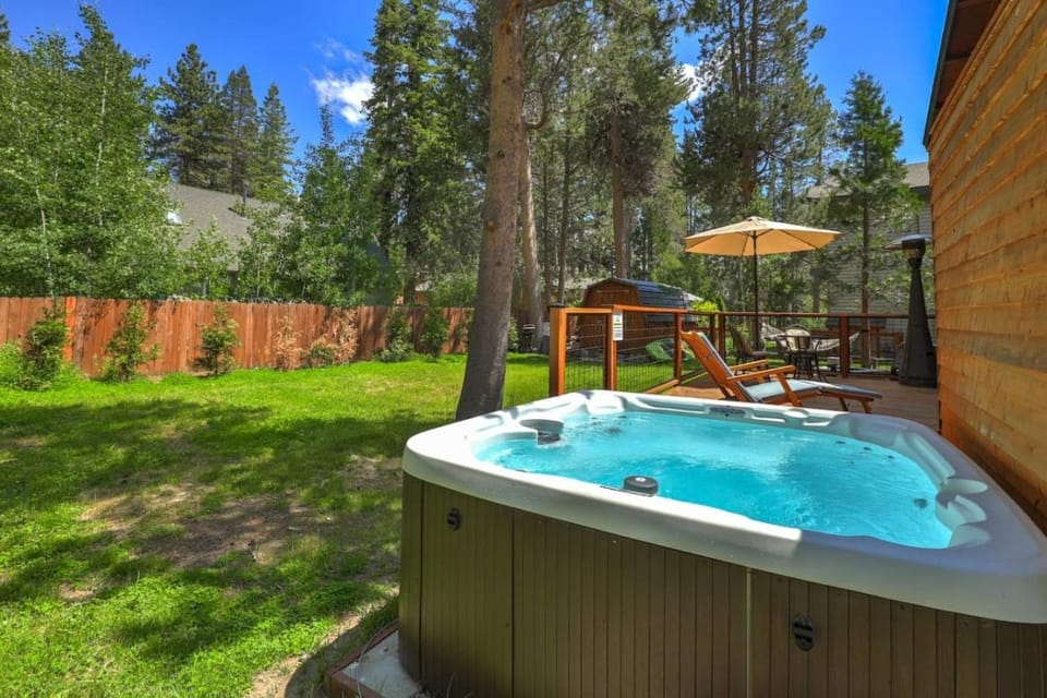 Tahoe Tuolumne - Sauna. Soak. Repeat. House in South Lake Tahoe