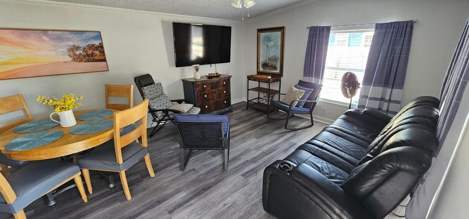Sun Sand & Family Memories House in Largo