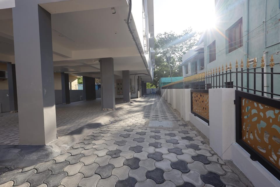 Property building, Day, Parking
