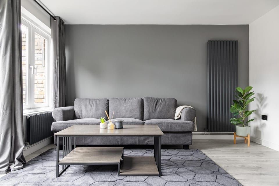 Luxury 3 double bed apartment arranged over two floors Apartment in London