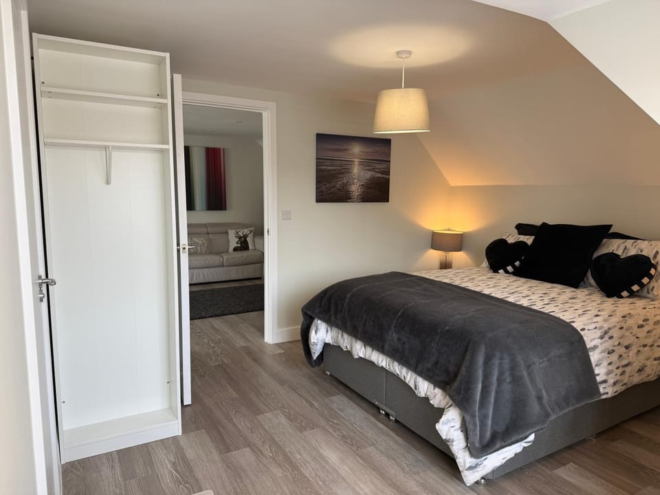 Bed, Bedroom, wardrobe