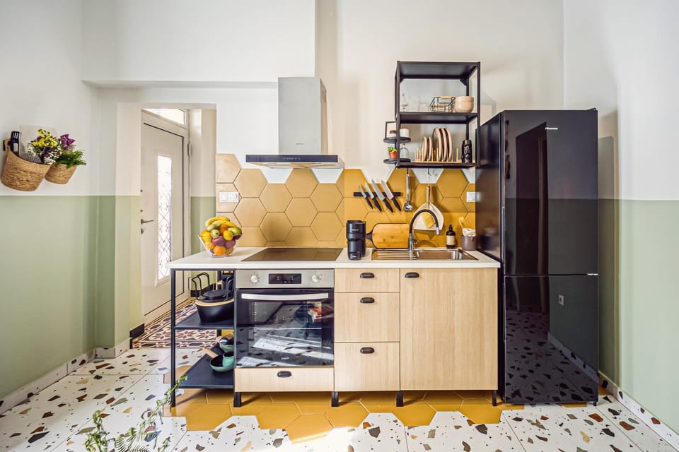 Kitchen or kitchenette, oven, stove