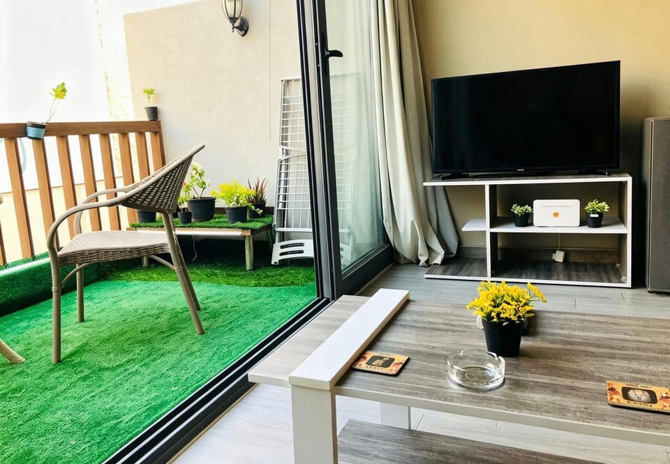 Communal lounge/ TV room, TV and multimedia