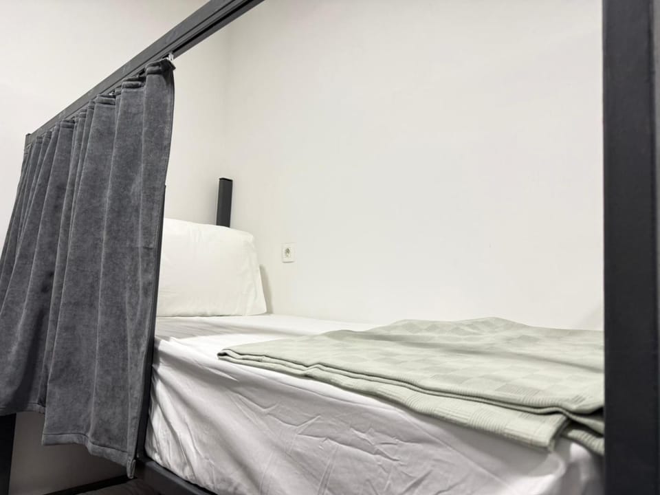 bunk bed