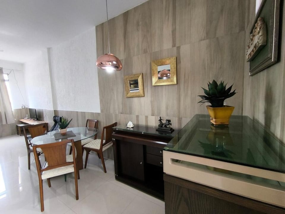 Apartamento no Centro de Caraguatatuba apenas 100m da Praia Apartment in Caraguatatuba