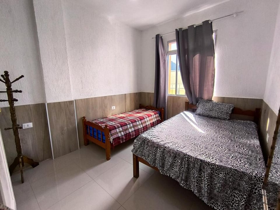 Apartamento no Centro de Caraguatatuba apenas 100m da Praia Apartment in Caraguatatuba