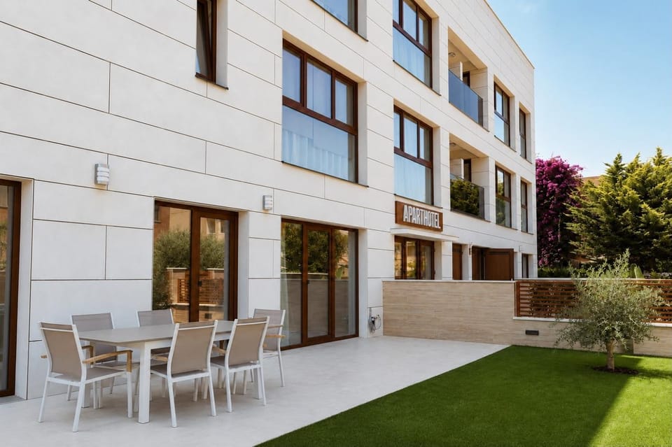 Property building, Garden