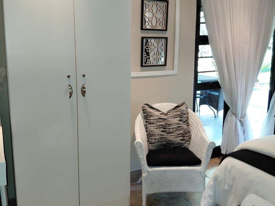 Kathuhari Guesthouse Hotel in North West, South Africa