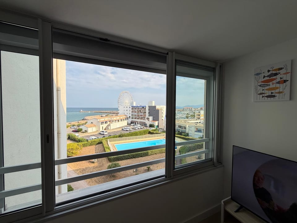 L'Écrin Bleu for 3 or 4 people, panoramic view Apartment in Le Barcarès