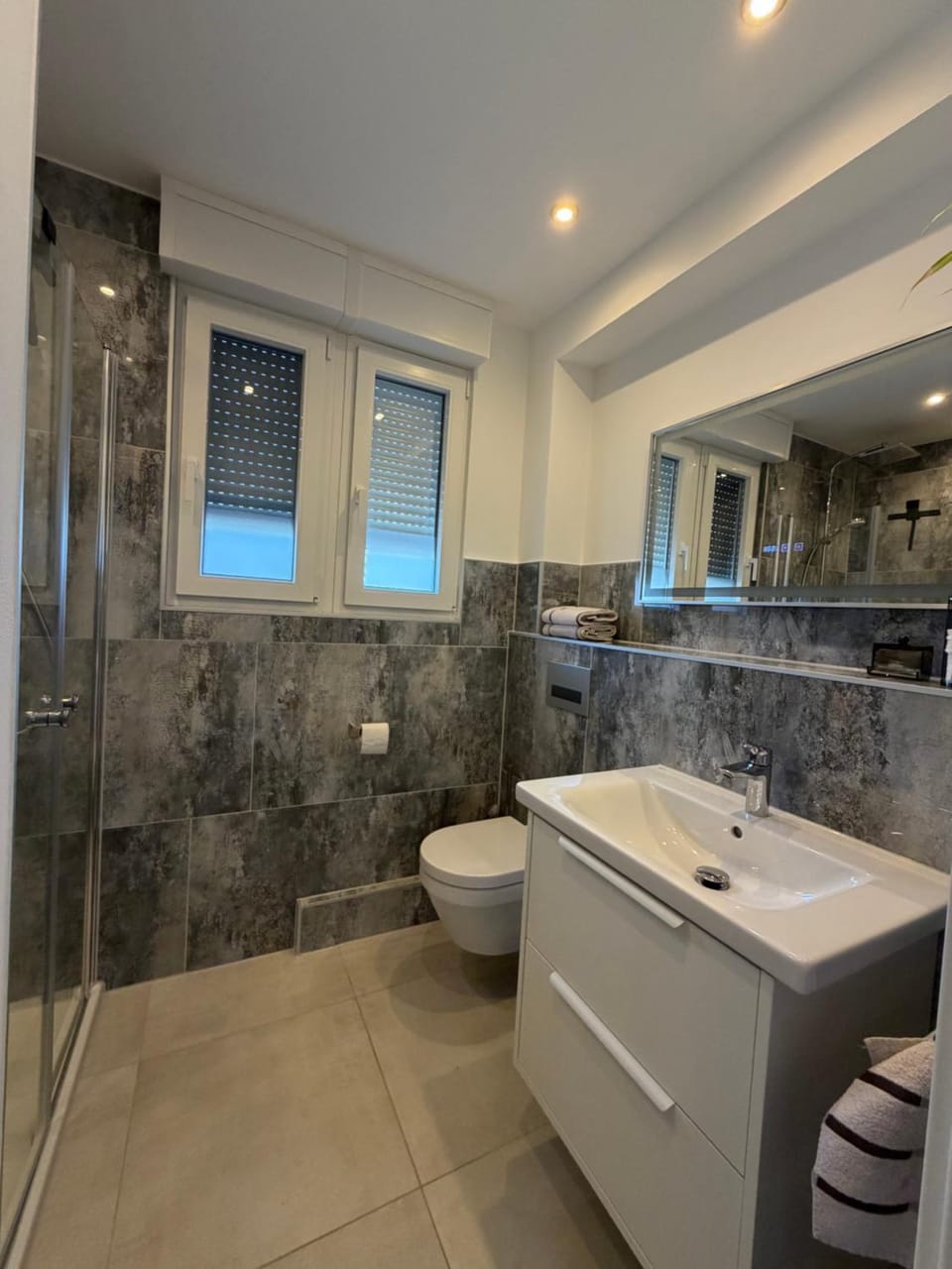 Toilet, Bath
