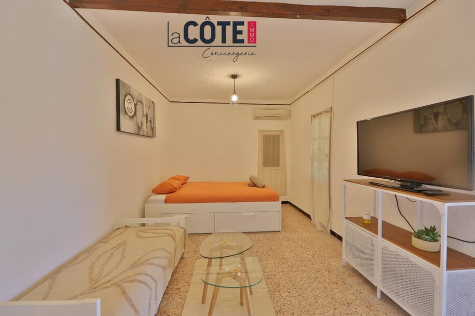 le vauclusien bis - plage du verdon Apartment in Provence-Alpes-Côte d'Azur