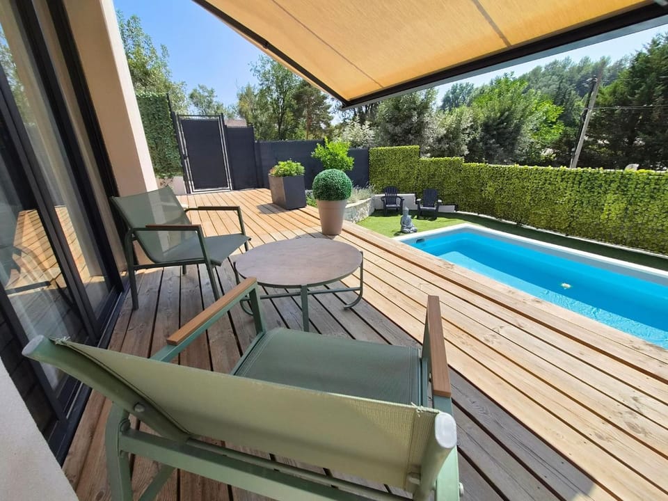 Patio, Day, Garden, Balcony/Terrace, Seating area, Garden view, Pool view, Swimming pool
