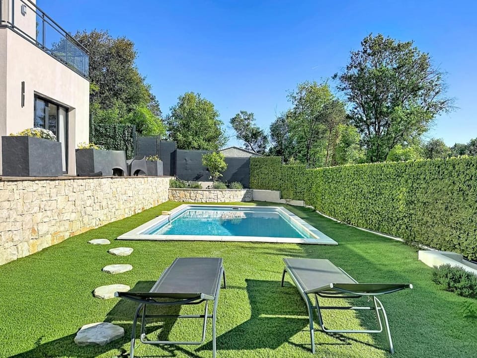 Patio, Day, Garden, Garden view, Pool view, Swimming pool, sunbed