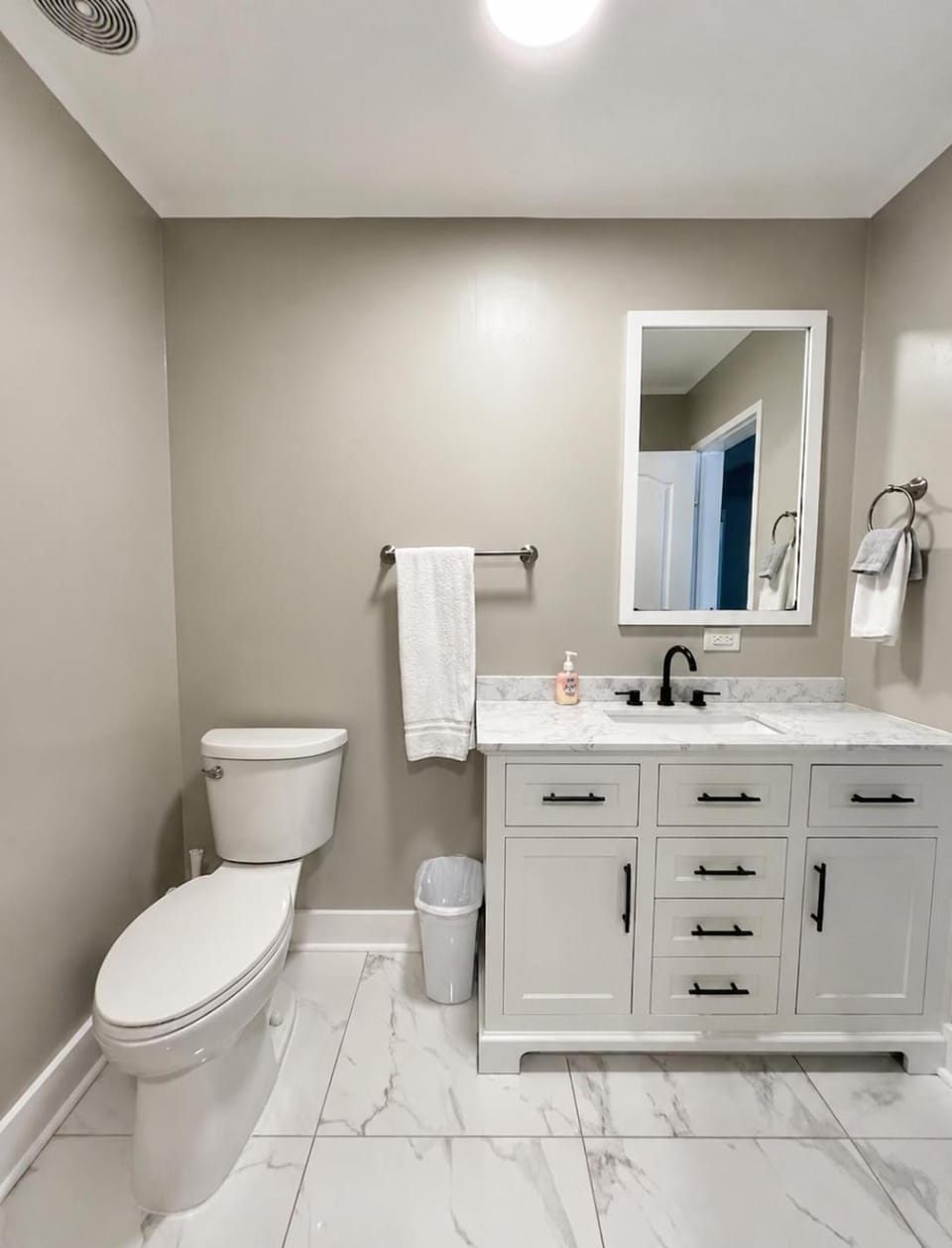 Sleeps 6 - Waterfront Home - 8 Min to Parris Island and Downtown Beaufort House in Port Royal