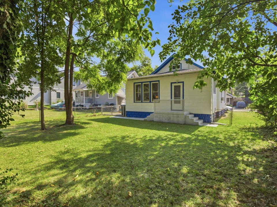 Charming Del Ray Home Near Old Town & METRO-rail House in Alexandria