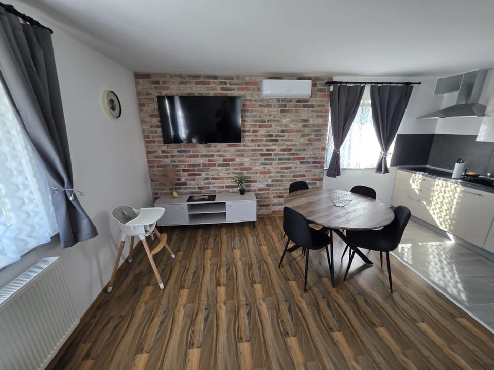 UP & DOWN Holiday House Country House in Lika-Senj County