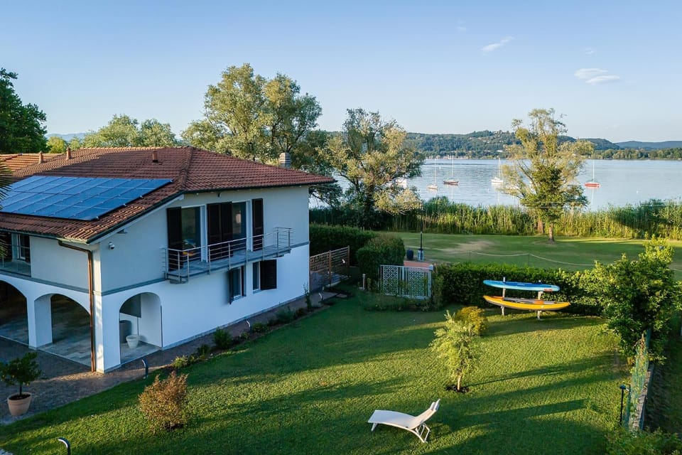 Garden, Lake view