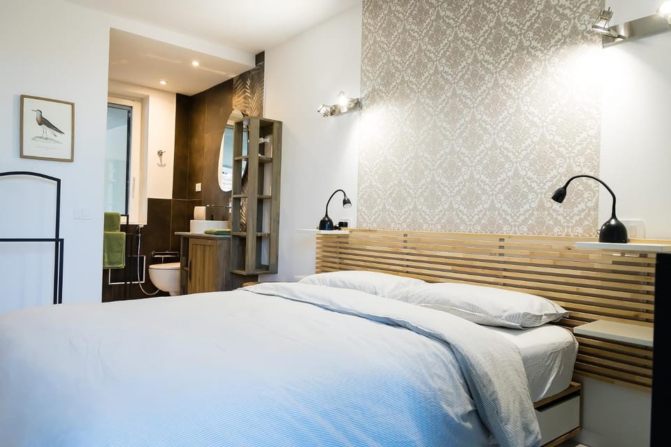 Bathroom, Bedroom