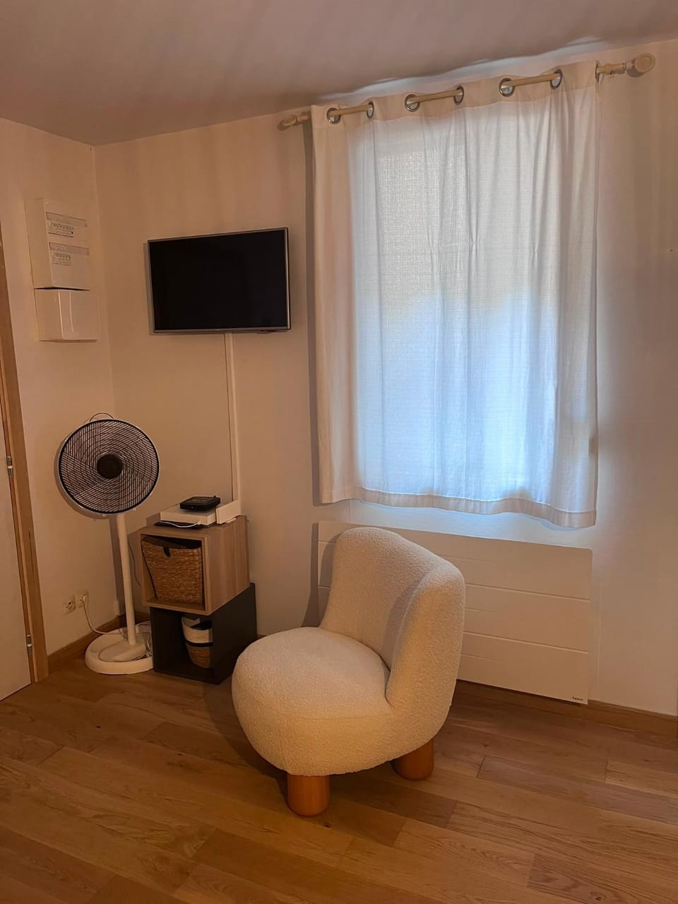 Communal lounge/ TV room, TV and multimedia, Living room