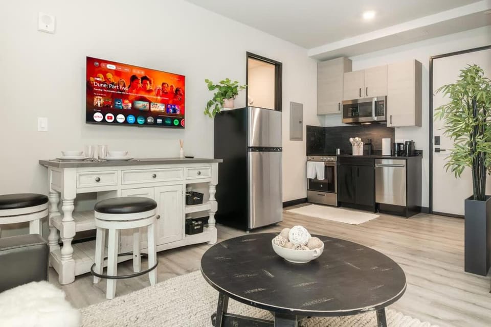 NEW Ski-In Ski-Out Romantic Studio for Two Apartment in Winter Park
