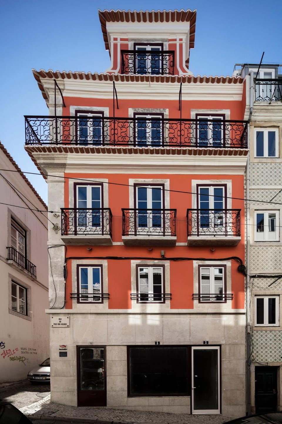 Property building, Day