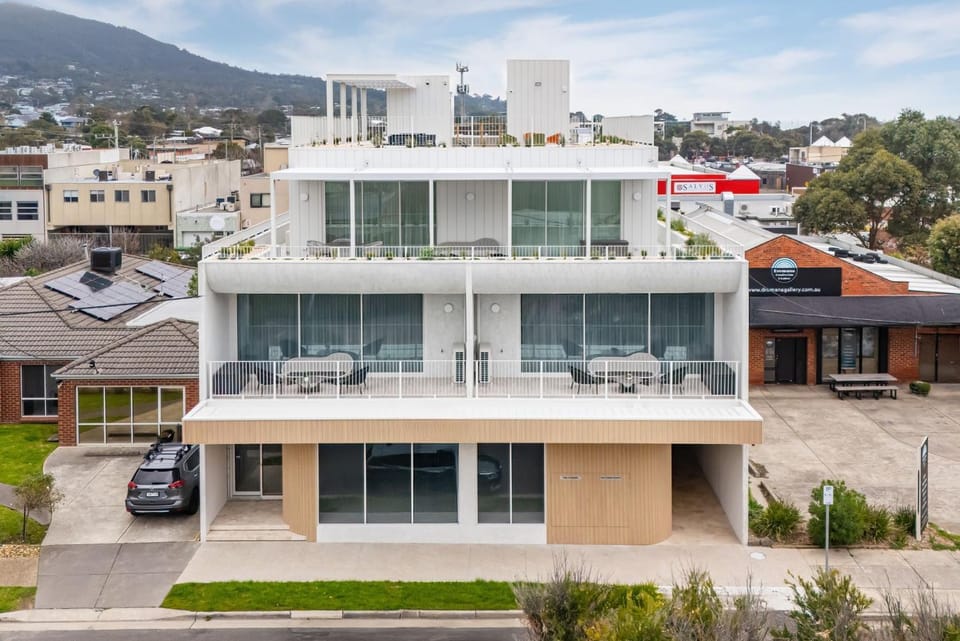 Dromana Beach Suites - 104 Apartment in Dromana