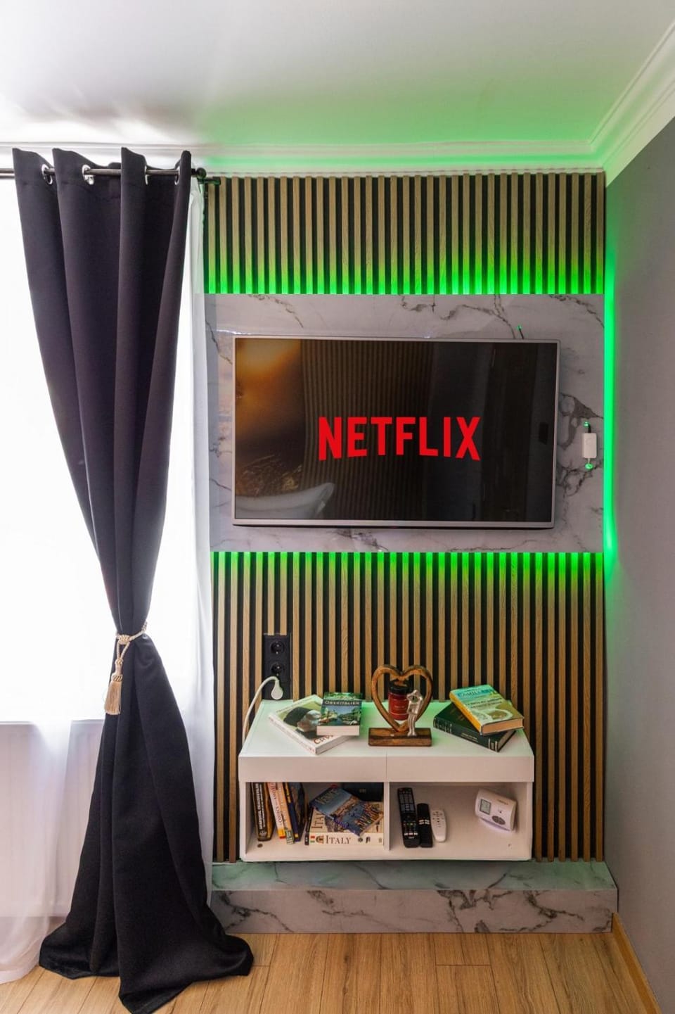 Communal lounge/ TV room, TV and multimedia