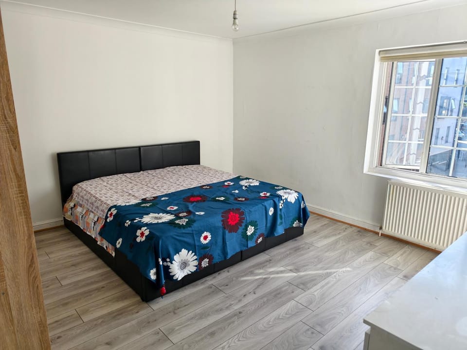 Shriji Homes House in Watford