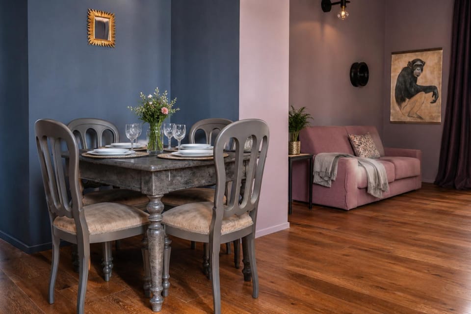Living room, Dining area