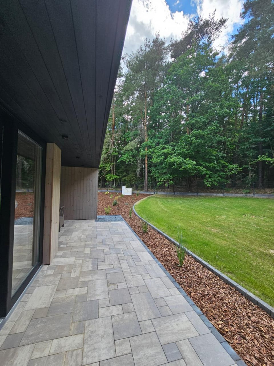 BlackWood Polanica House in Lower Silesian Voivodeship