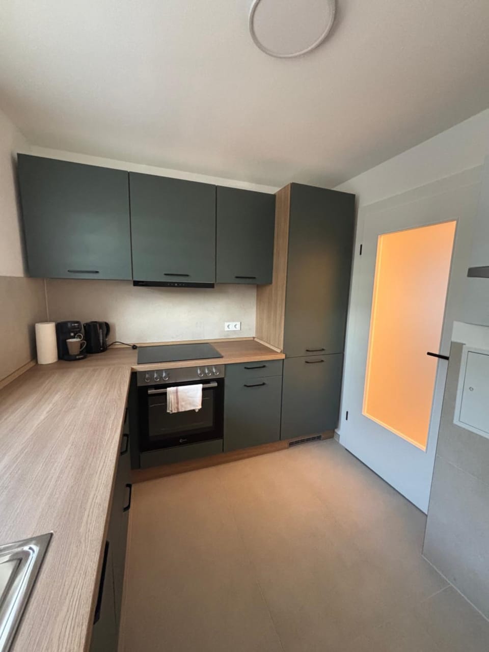 Kitchen or kitchenette, stove