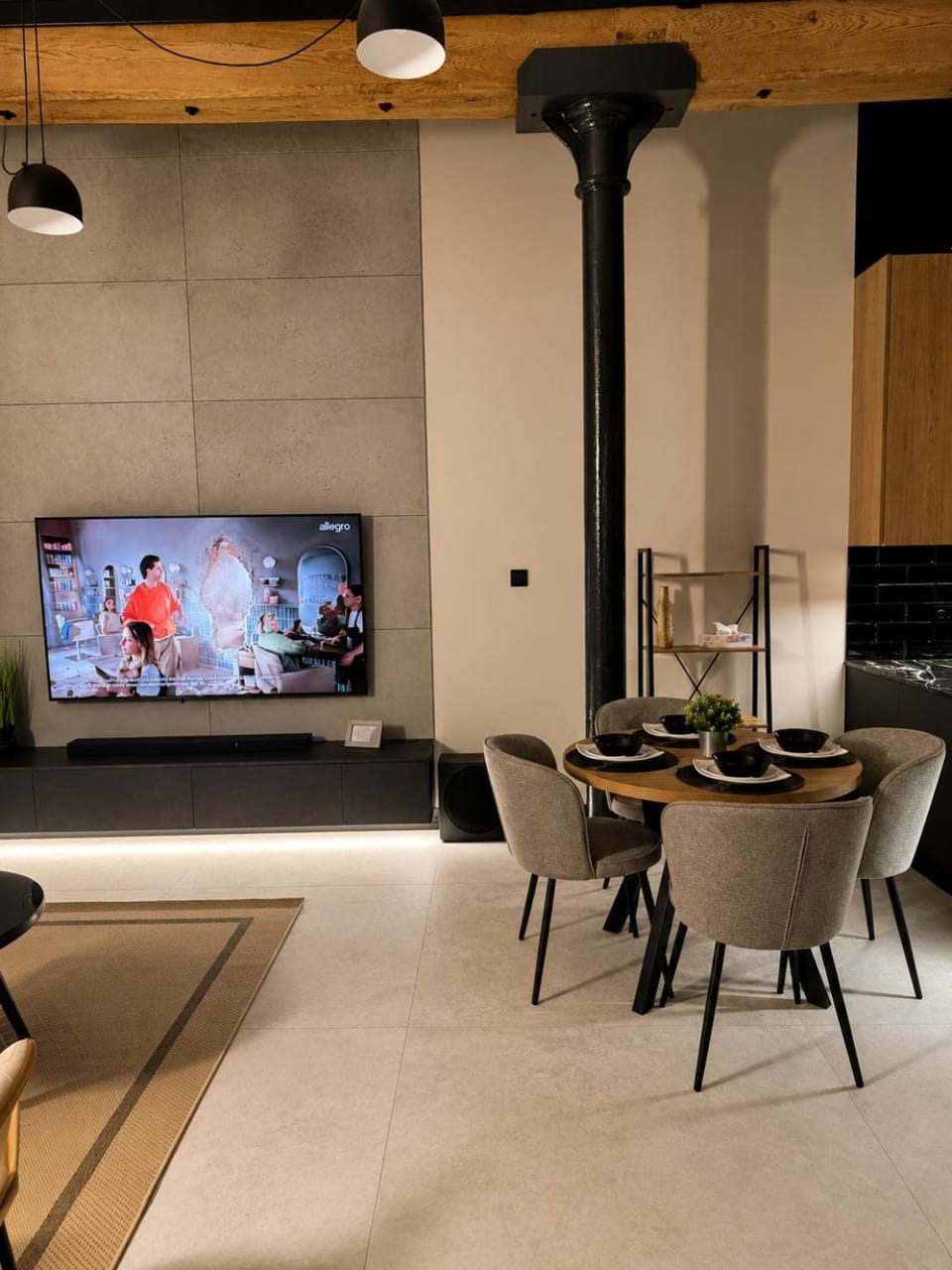 Communal lounge/ TV room