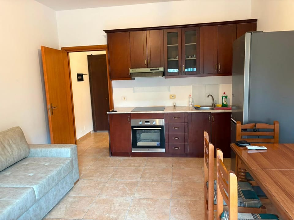 Kitchen or kitchenette, Living room, Dining area