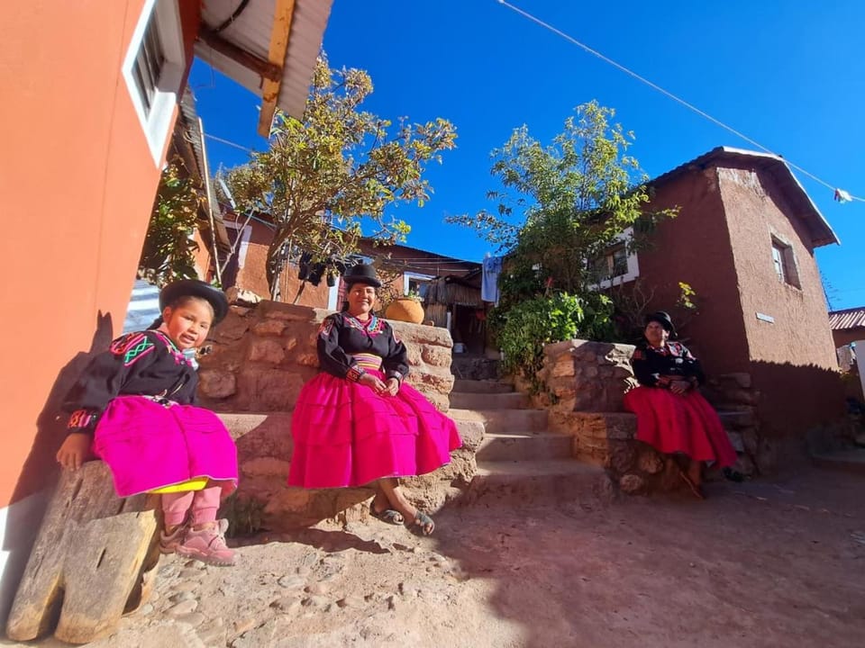ECO LODGE URUTA Luquina Country House in Puno, Peru