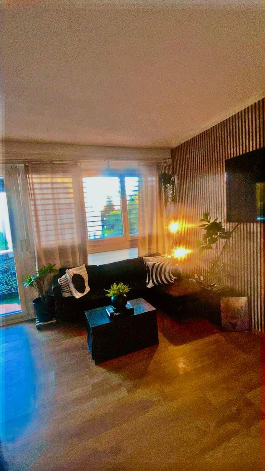 Eine schöne Wohnung in der Nähe vom Flughafen Apartment in Kloten