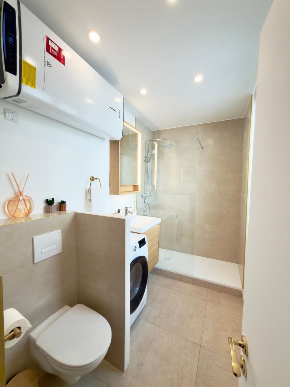 Luxury Stay I Designer Duplex near Bastille Apartment in Paris