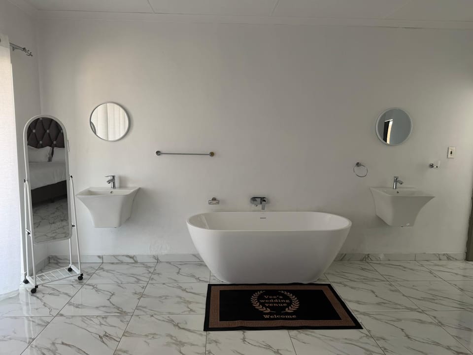 Veesboutiquehotel Farm Stay in South Africa