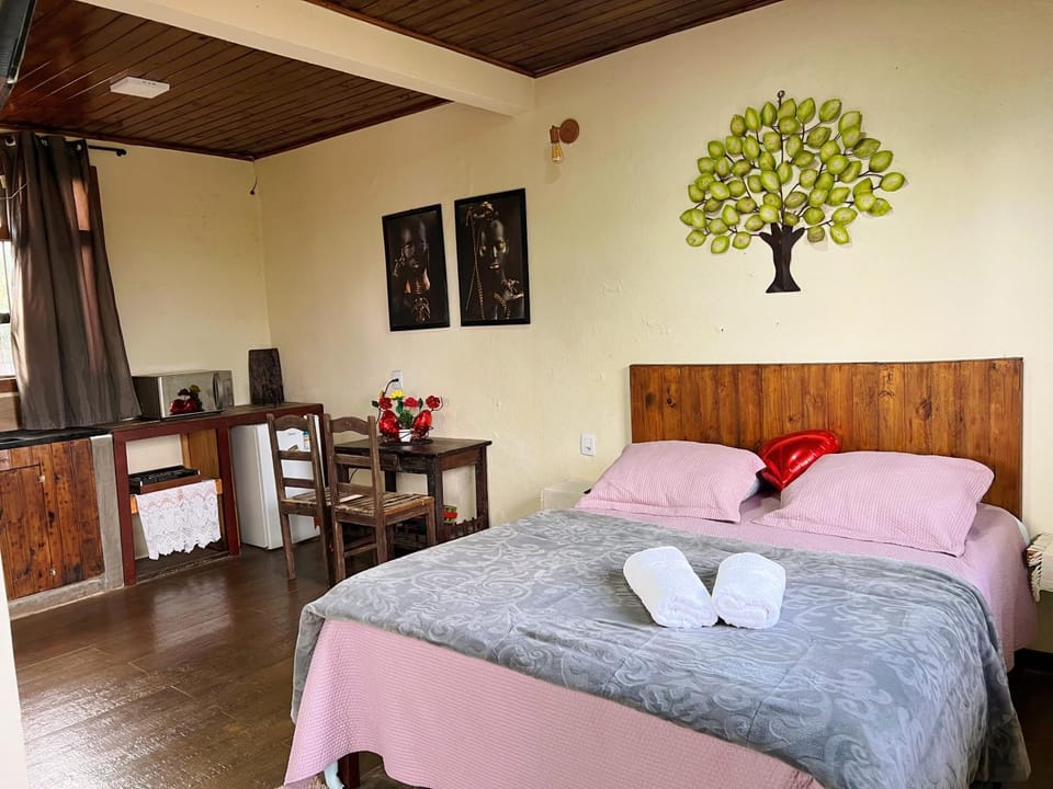 Bed, Kitchen or kitchenette, Photo of the whole room, Bedroom, towels