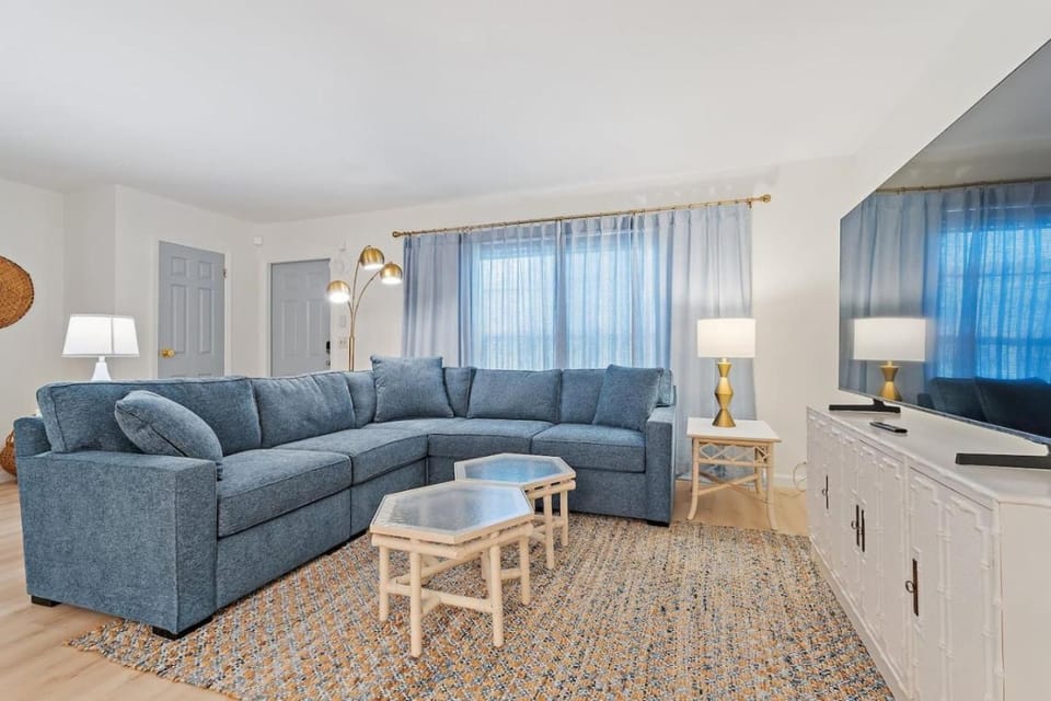 Elegant 3BR Wellington townhome Apartment in Wellington