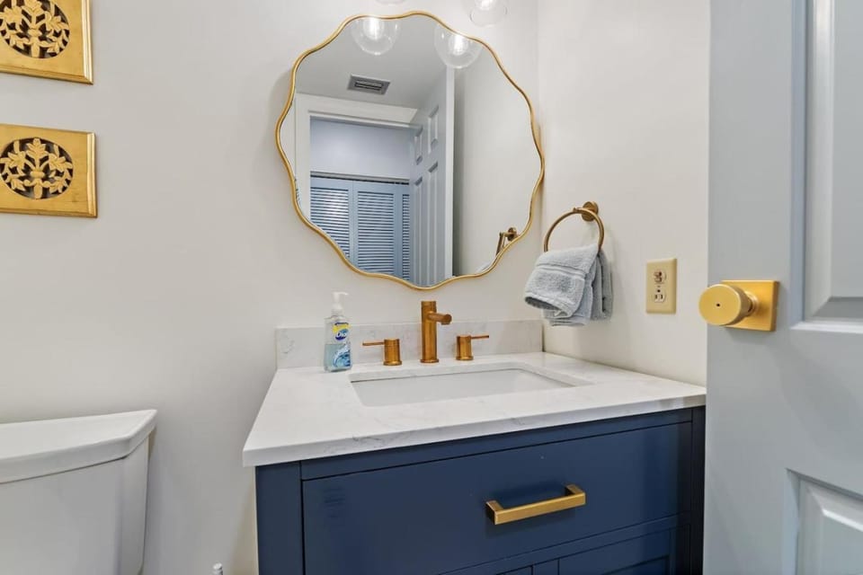 Elegant 3BR Wellington townhome Apartment in Wellington