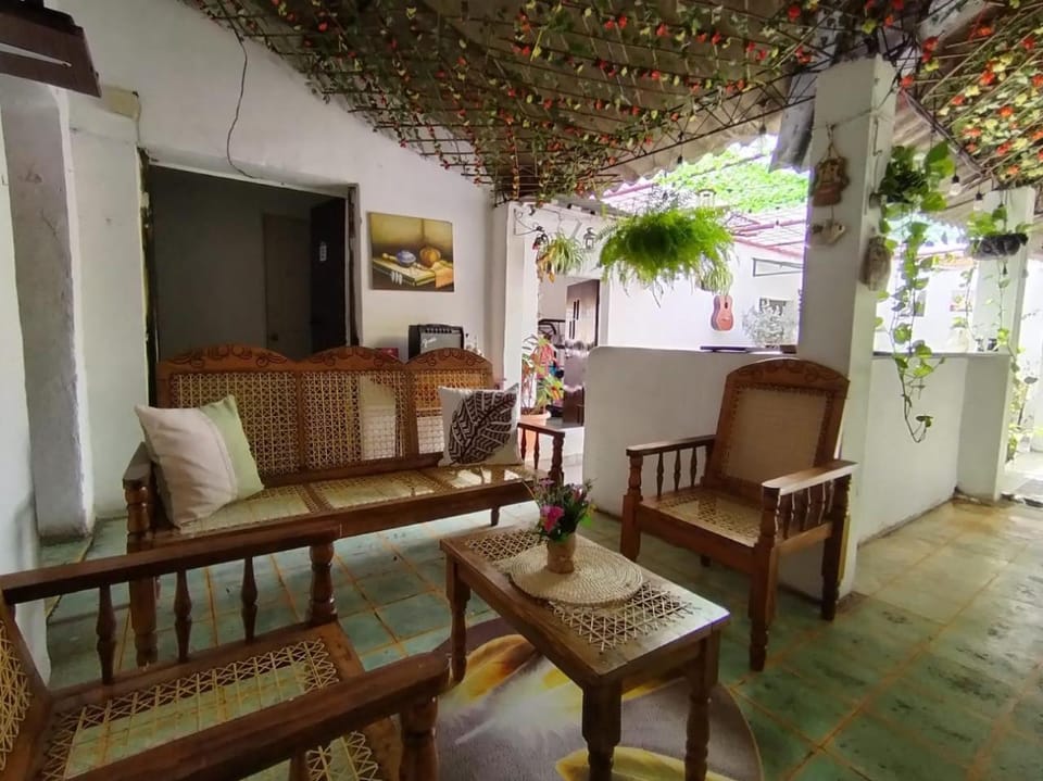 Woodstock House Bed and Breakfast in La Libertad Department, El Salvador