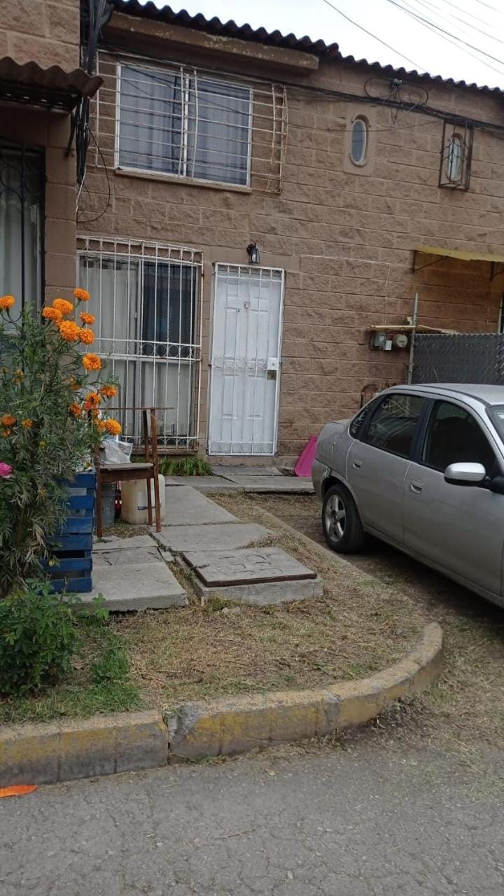 Casa en Cuautitlan Estacionamiento privado Cerca de parques industriales House in State of Mexico