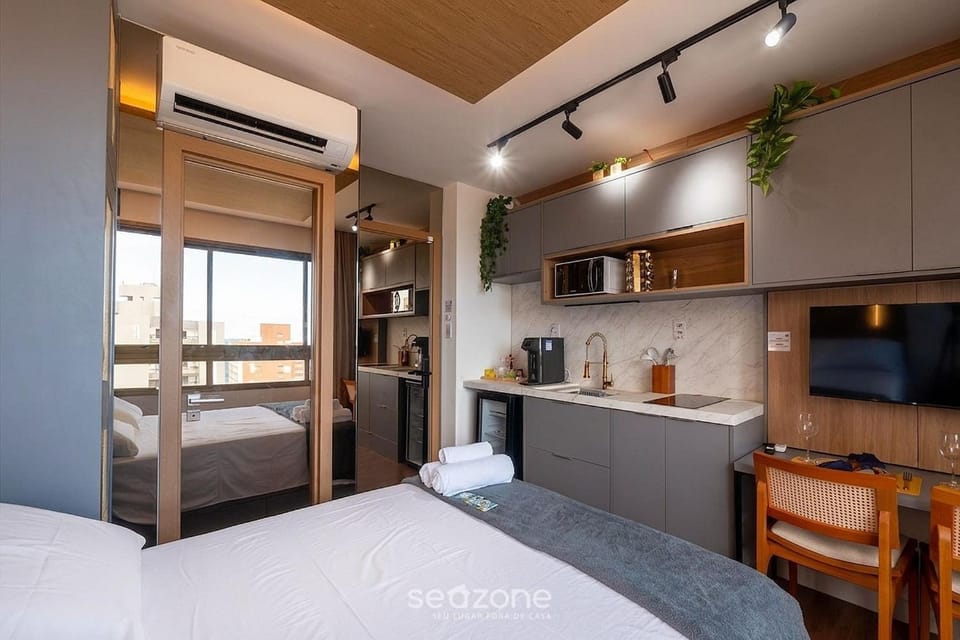 Kitchen or kitchenette, Bedroom